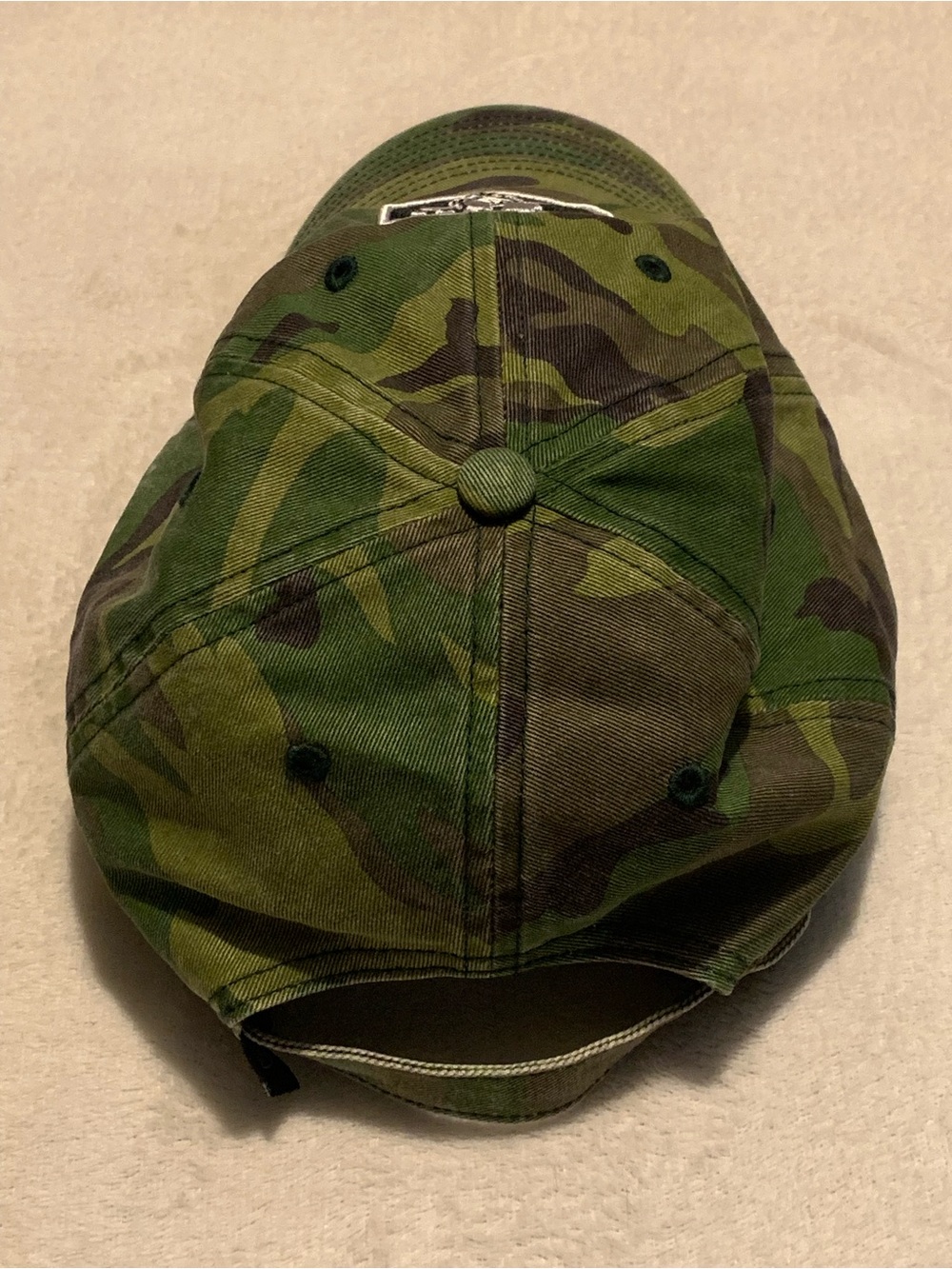 Camo Raiders hat - Picture 3 of 6